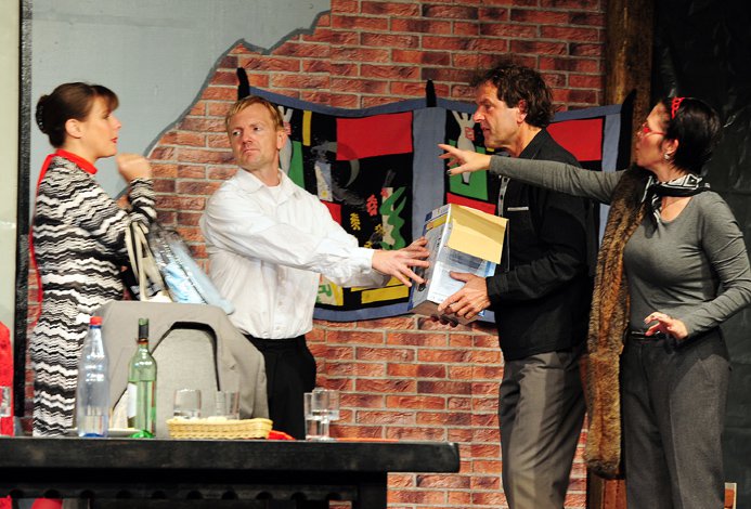 AuGuS, Theater Neu-Ulm, Top-Schauspielerin Claudia Riese, Heinz Koch